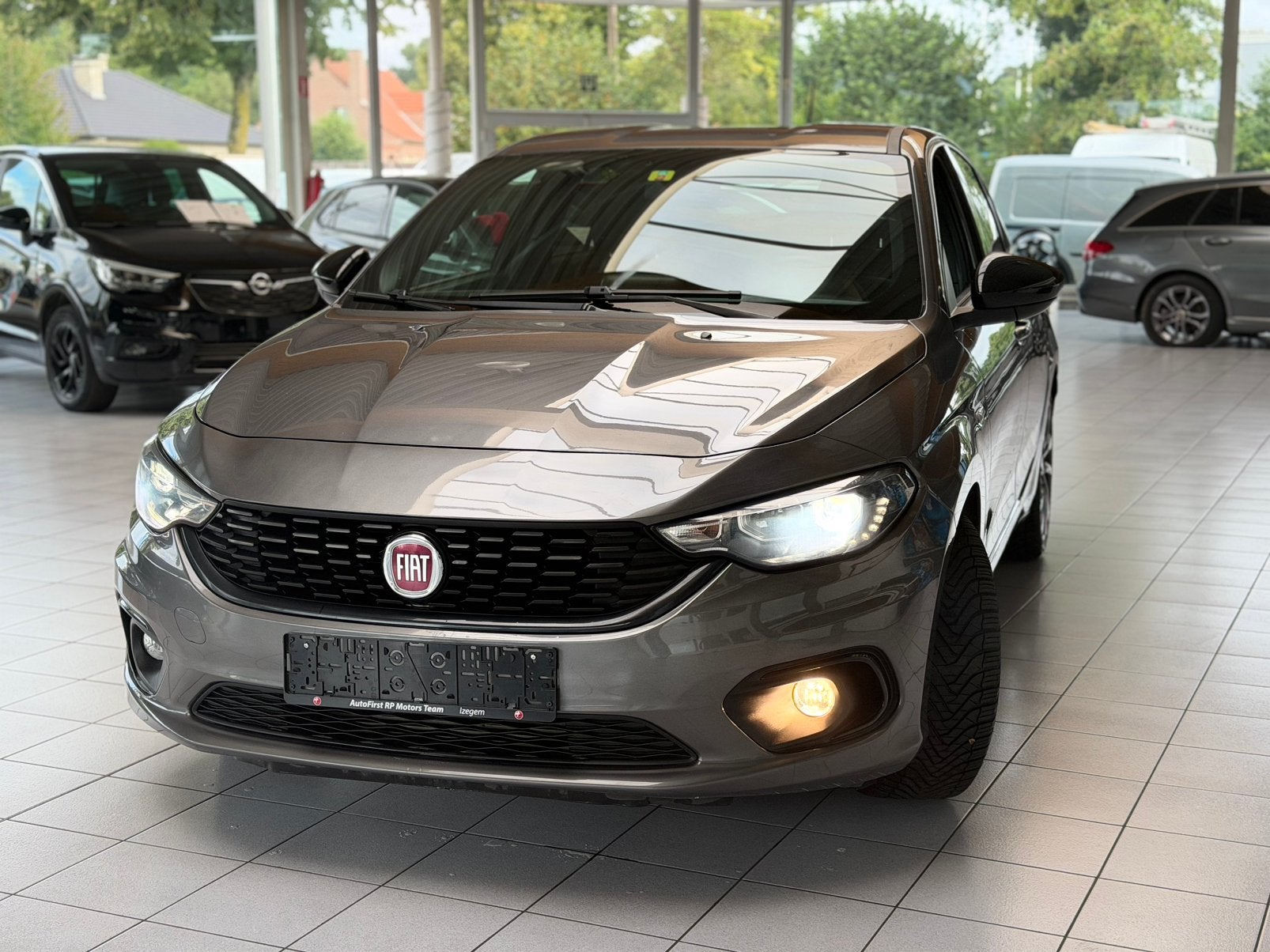 FIAT TIPO/BENZINE, Autos, Fiat, Argent ou Gris, Achat, Euro 6, Entreprise