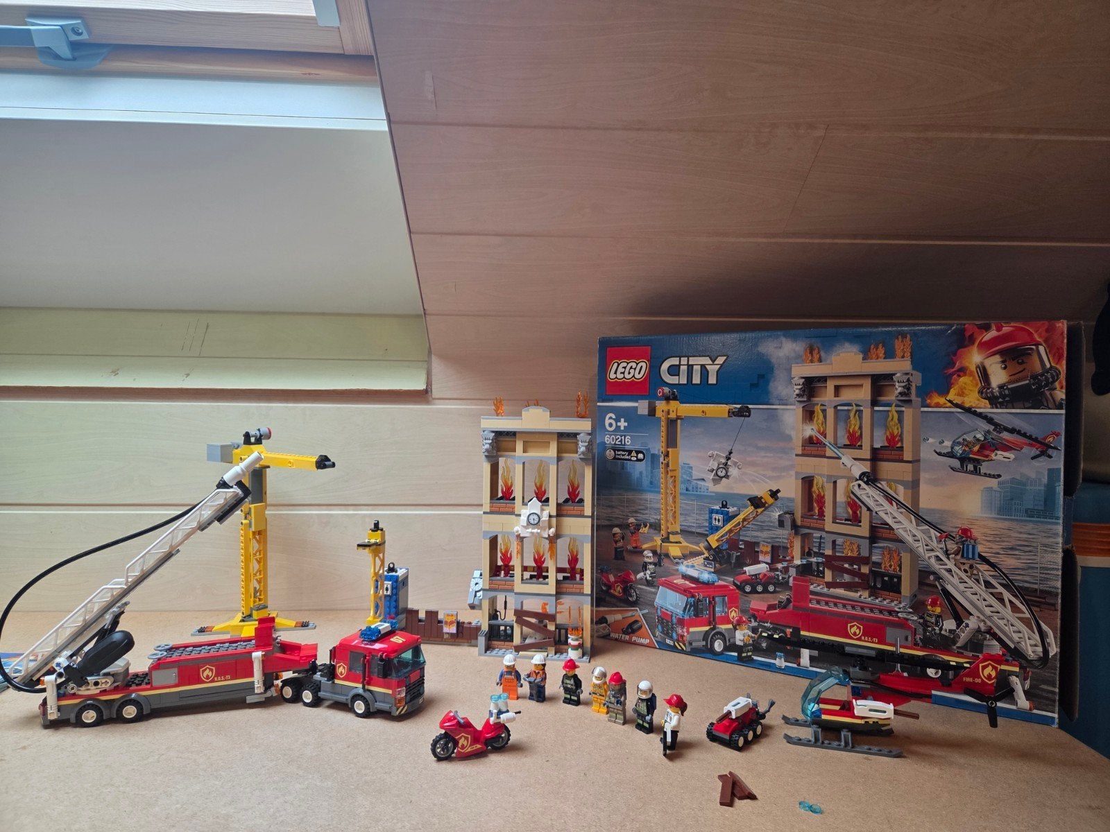 Lego city 60216 - Brandweerkazerne in de stad, Kinderen en Baby's, Ophalen, City, Lego, Zo goed als nieuw