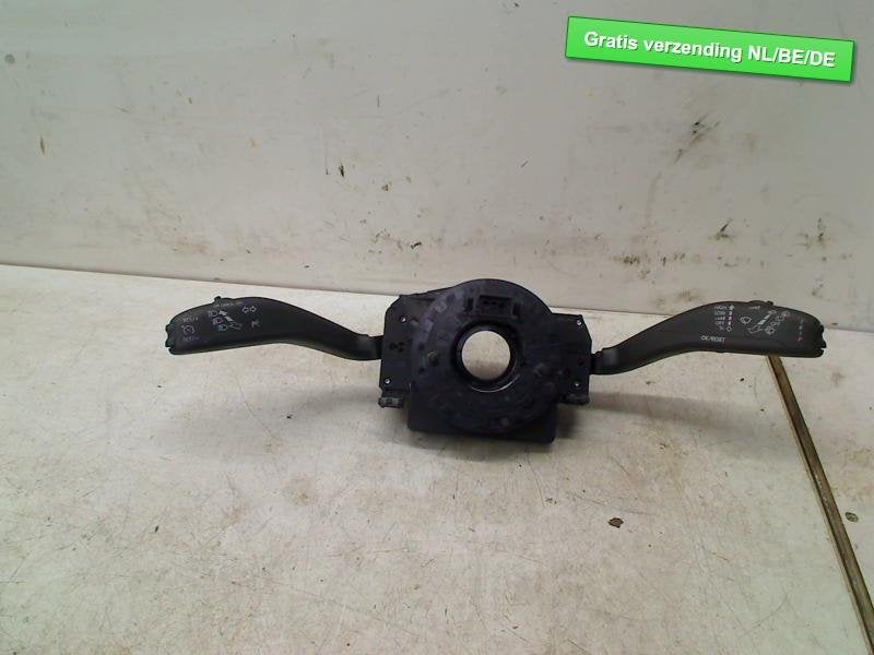 COMBISCHAKELAAR STUUR Polo V (6R) (6Q0953503EJ|6Q0953503EJ), Auto-onderdelen, Gebruikt, Volkswagen, Volkswagen AG, Kundenbetreuung@volkswagen.de