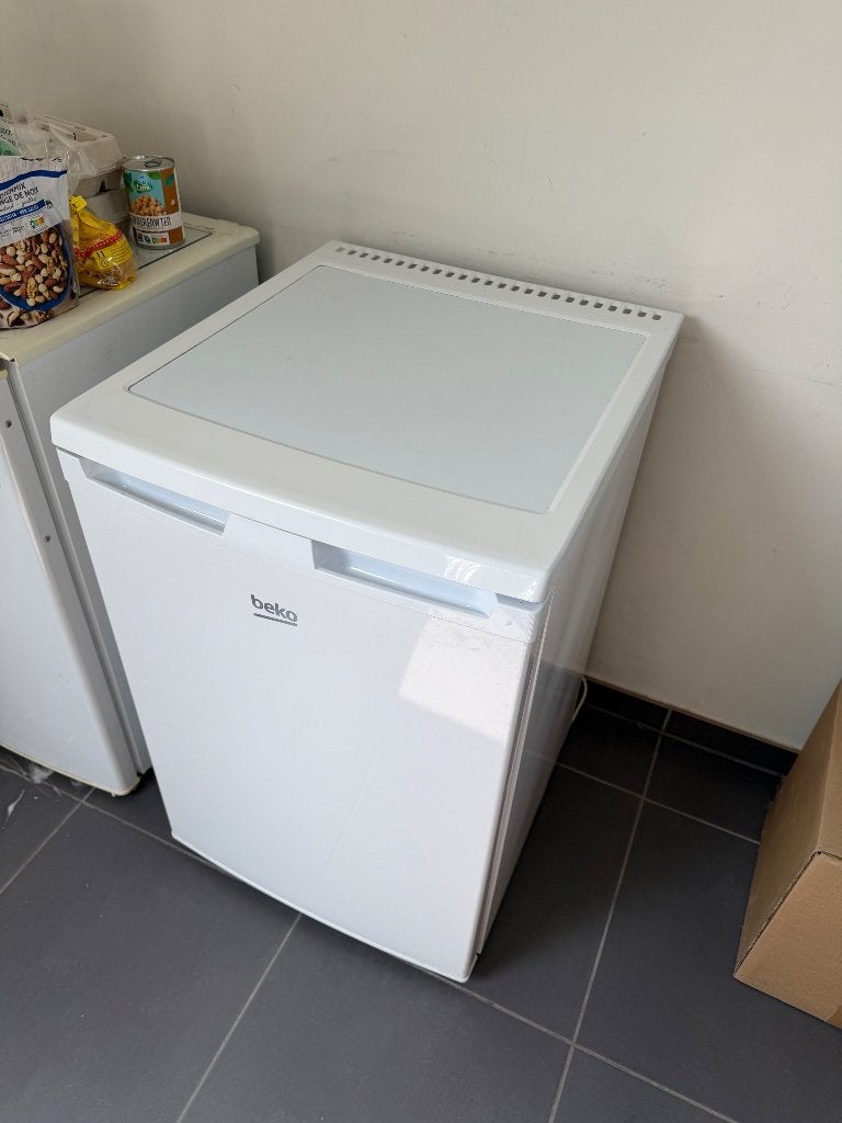 Frigde - Beko - White, Elektronische apparatuur, Koelkasten en IJskasten, Gebruikt, 45 tot 60 cm, Met vriesvak, Ophalen