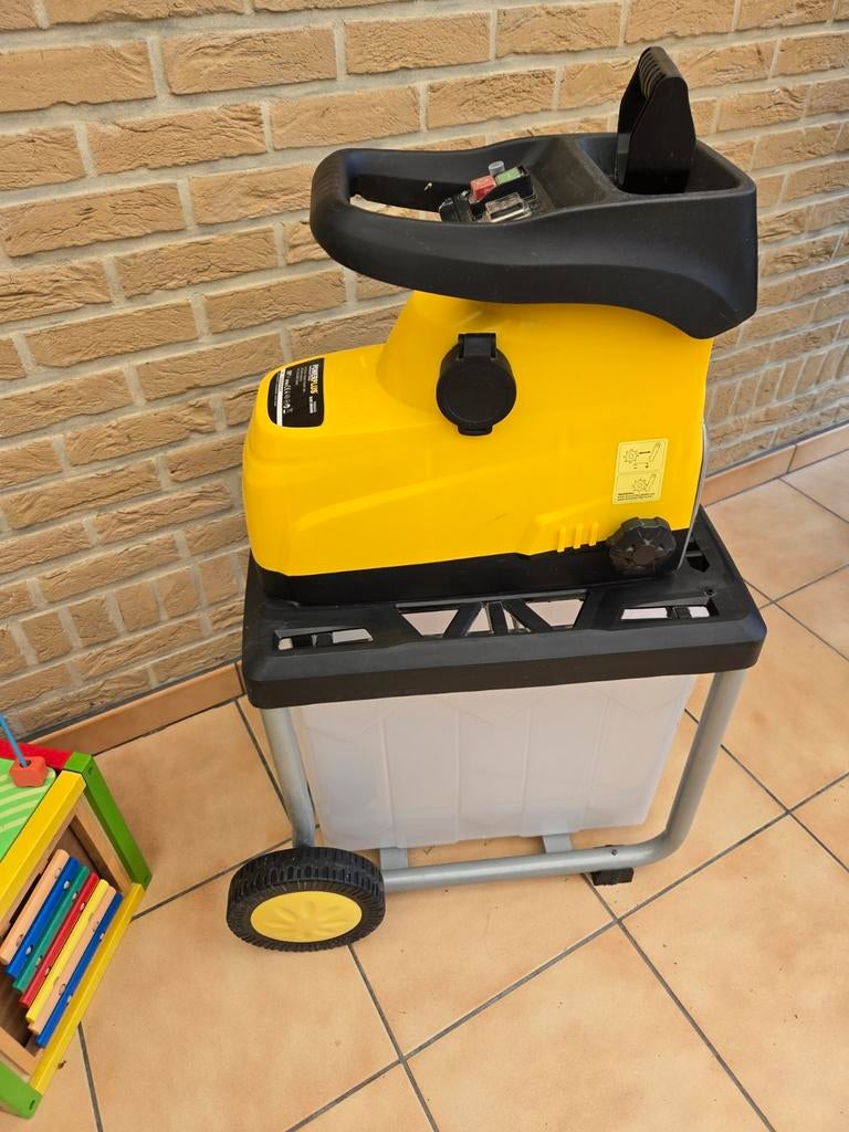 Coupe branche diamètre 045mm, 60 L, Électrique, Comme neuf, Enlèvement, Powerplus