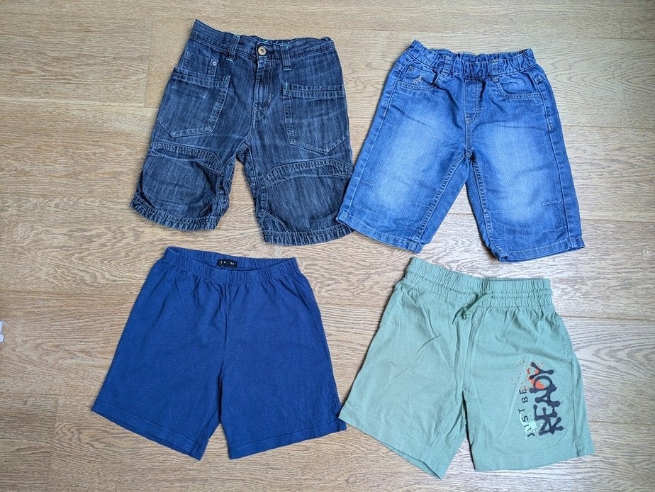 4 shorts garçon - taille 134 (9 ans), Enlèvement, Utilisé, Garçon, Ensemble