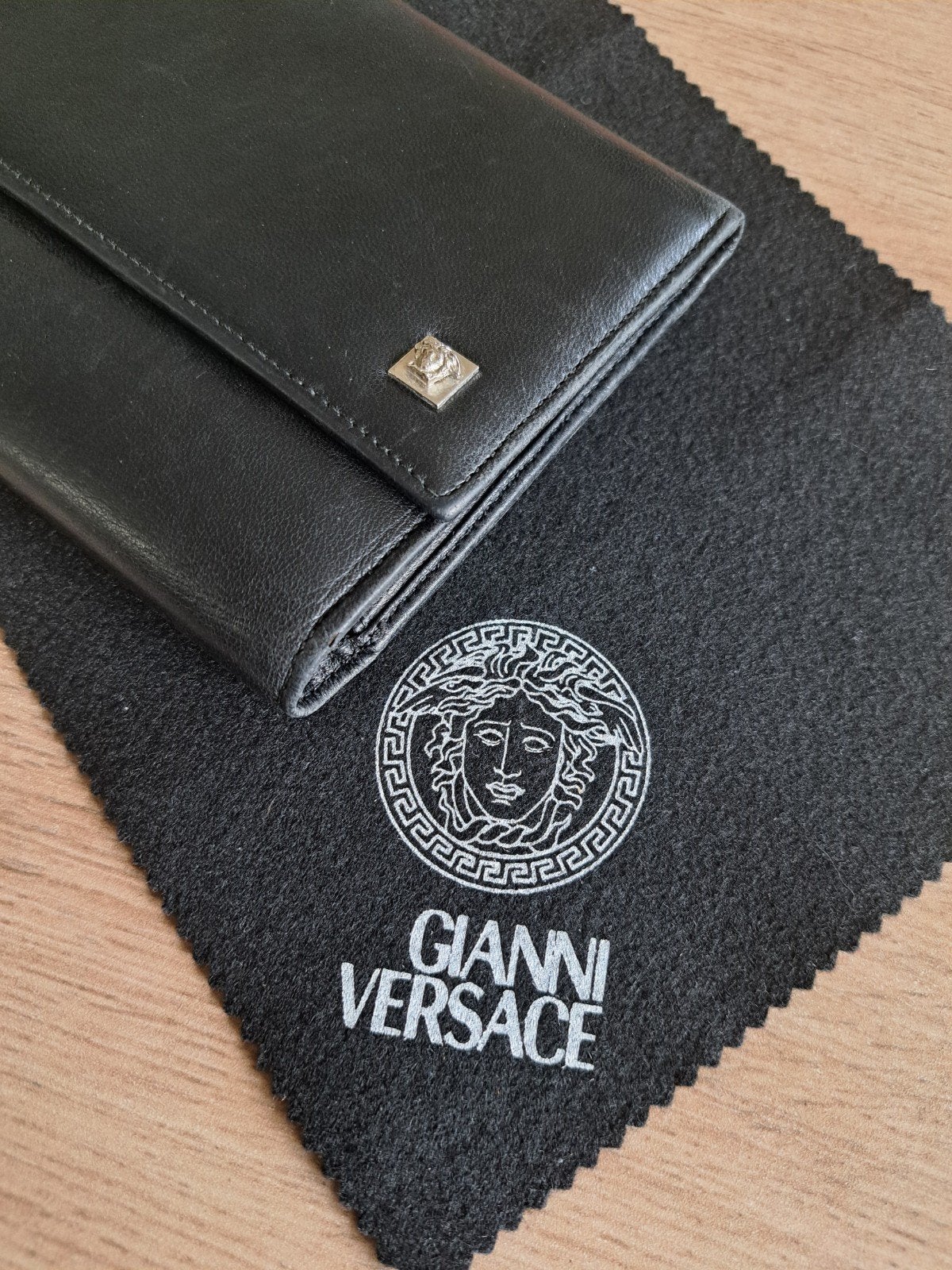 Gianni Versace Wallet + stof doekje Zwart Leder, Ophalen of Verzenden, Zwart, Leder