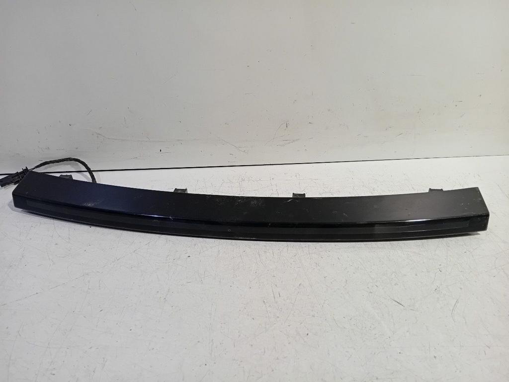 Derde remlicht Land Rover Discovery, Onderdelen@venauto.nl, Van der Ven Autorecycling B.V., Ettenseweg 76, 4706 PB Roosendaal, The Netherlands