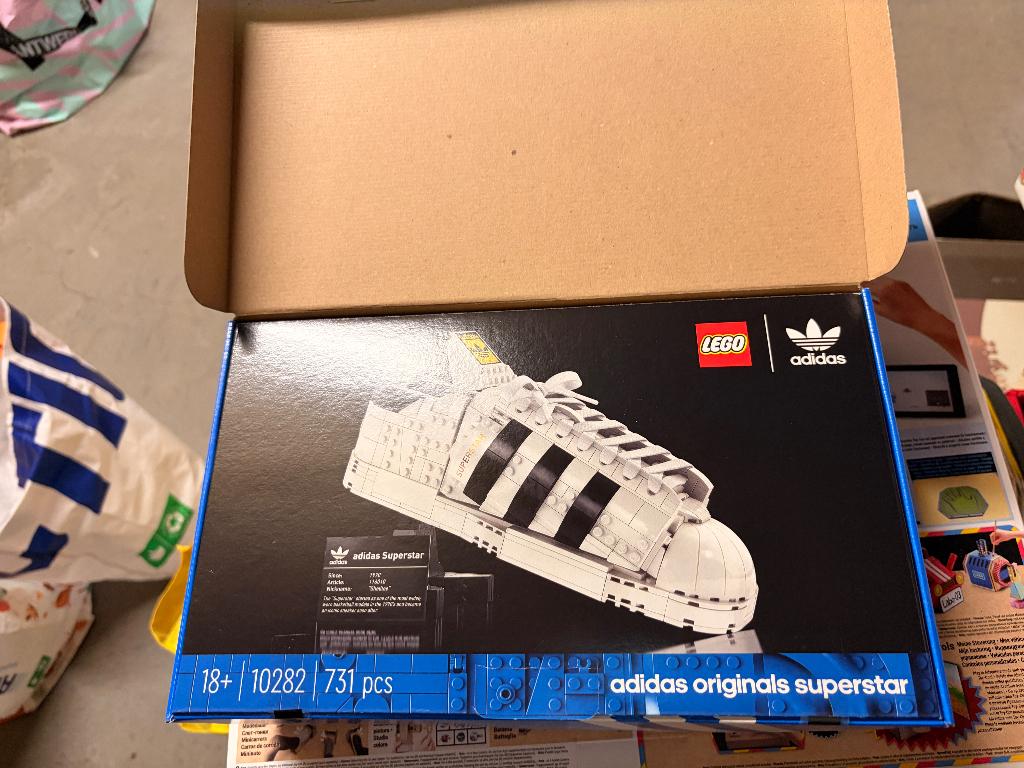 Lego Adidas Superstar 10282, Neuf, Non ouvert/scellé, Lego, Ensemble complet