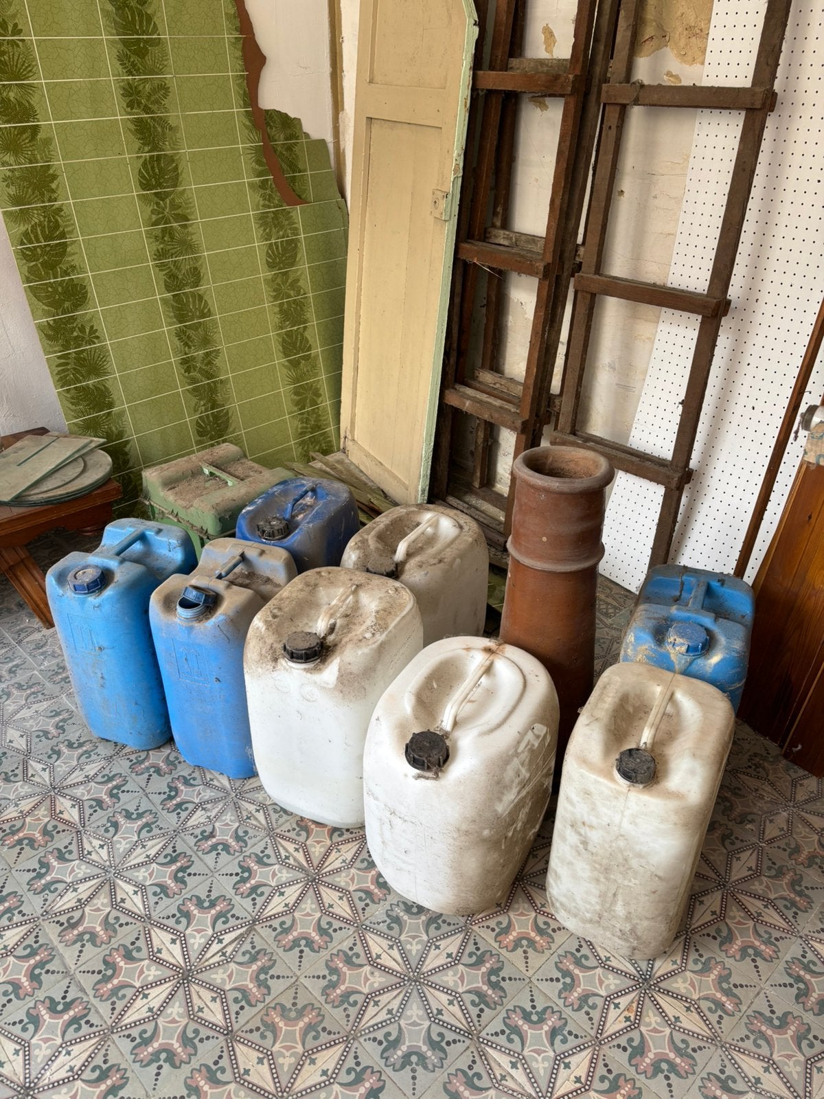 Kunststof jerrycan, Tuin en Terras, Minder dan 75 liter, Ophalen, Zo goed als nieuw