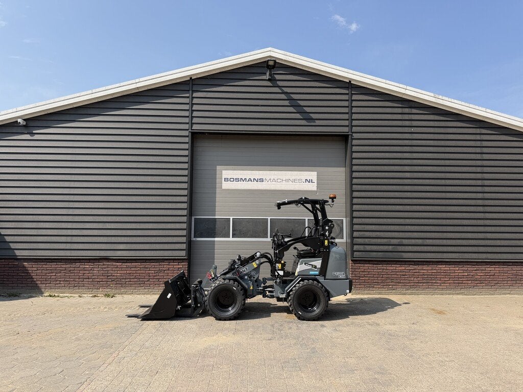 GIANT G1500L X-TRA minishovel NIEUW giekvering €625 LEASE, Zakelijke goederen, Tobroco, Info@tobroco.nl, Sprendlingenstraat 57
5061 KM  Oisterwijk, NL