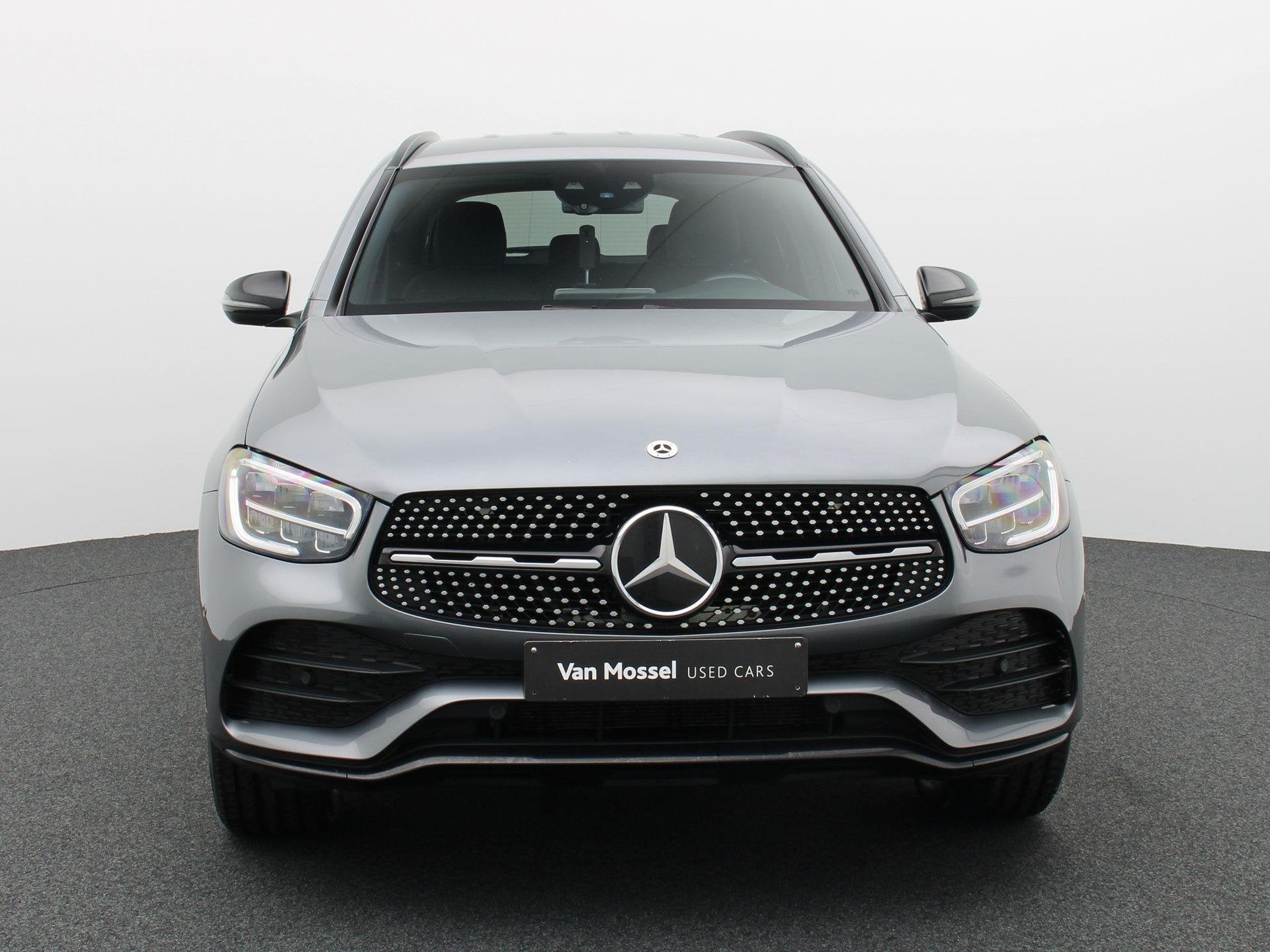 Mercedes-Benz GLC 300de + AMG LINE + LED + CAMERA + SENSOREN, Auto's, Automaat, Dealer onderhouden, 4 cilinders, Plug-in hybride