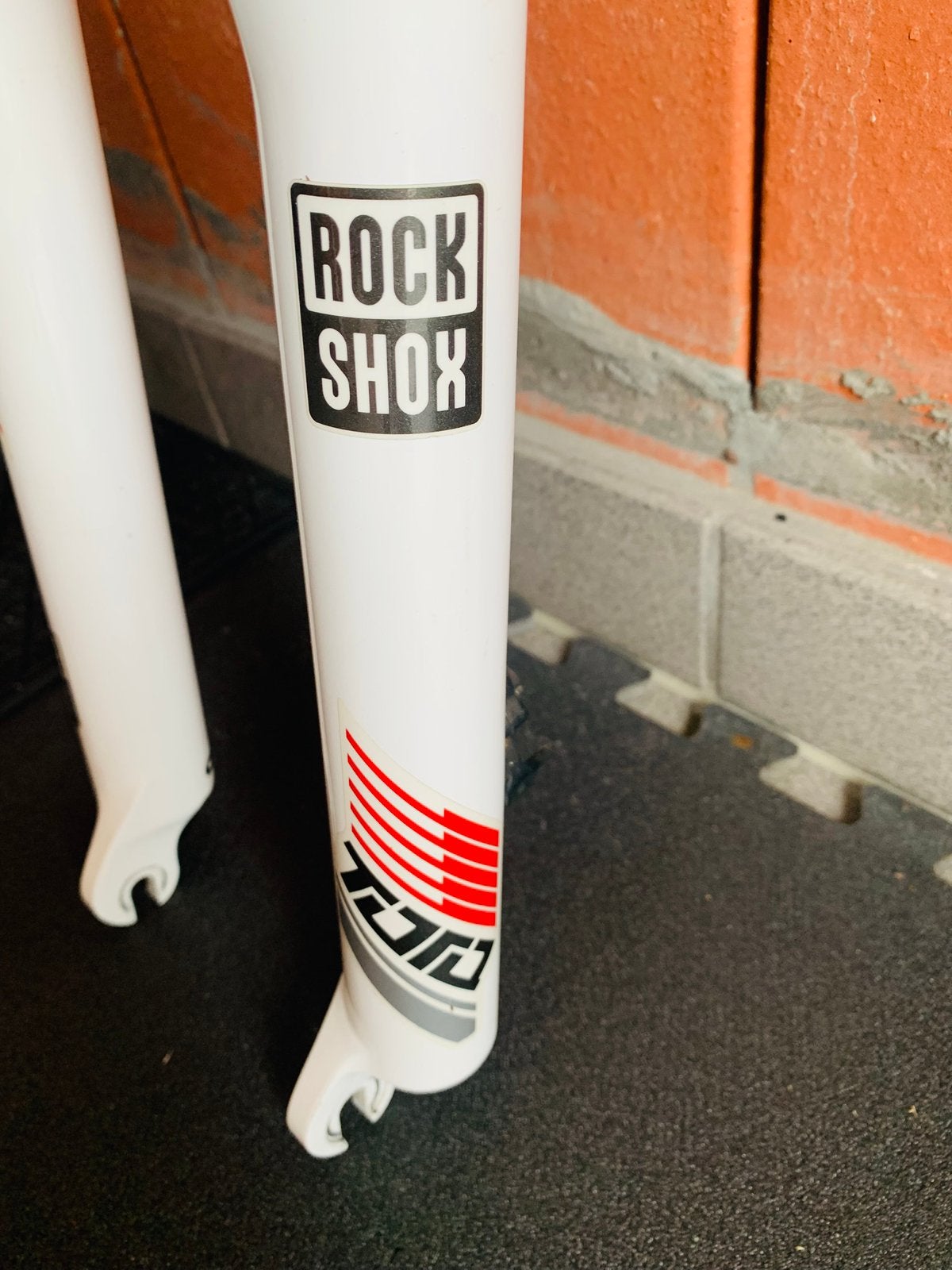 Rock shox tora SL. Perfecte staat., Ophalen, Zo goed als nieuw