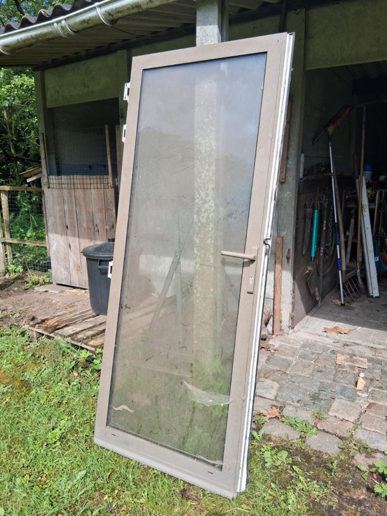 Dubbele aluminium deur, Ophalen, Aluminium
