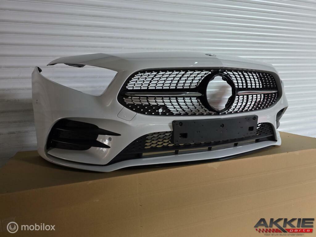 mercedes A klasse AMG voorbumper W177 V177 2019 - 2022, Gebruikt, Voor, Ophalen of Verzenden, Bumper