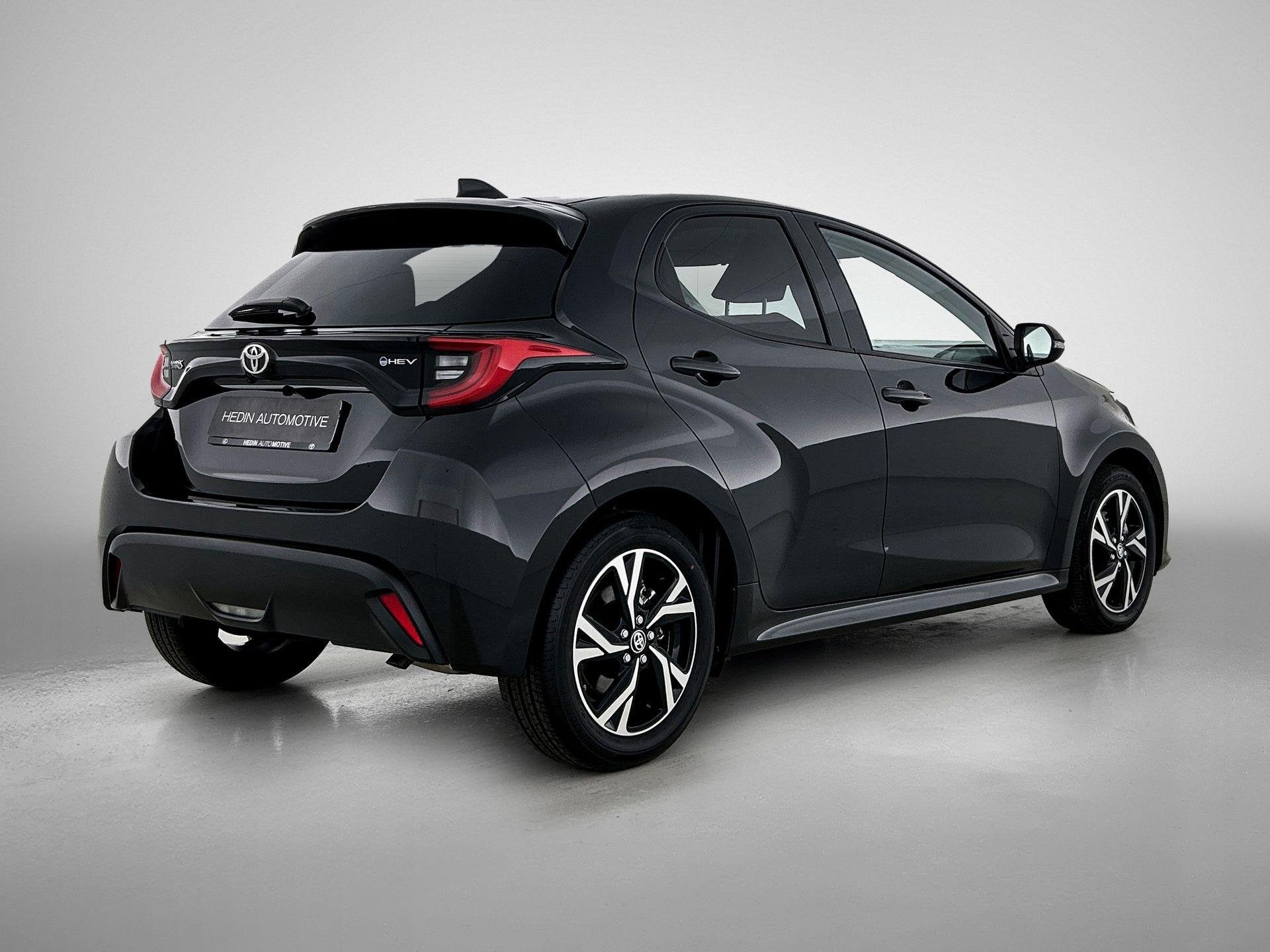 Toyota Yaris 1.5 VVT-i Hybrid Iconic e-CVT | Climate Control, Gebruikt, Overige kleuren, 450 kg, 5 zetels