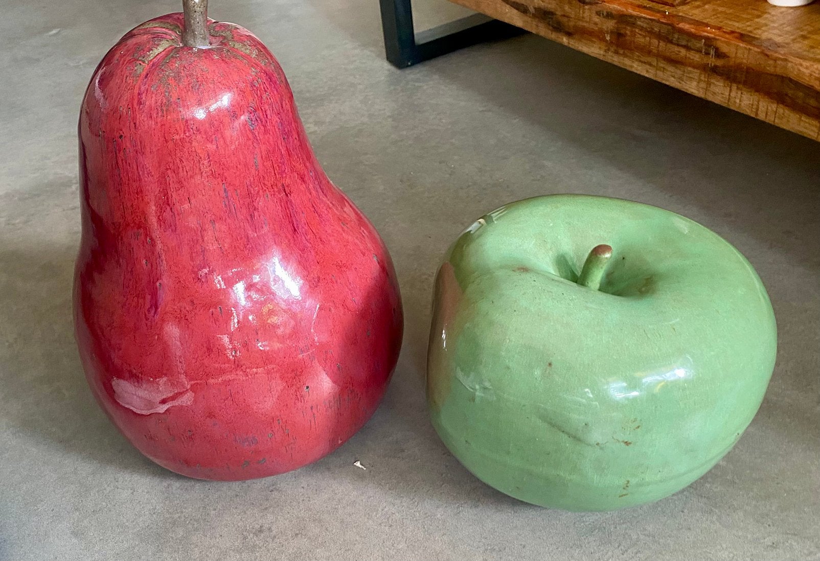 Grote keramieken appel en peer, Ophalen