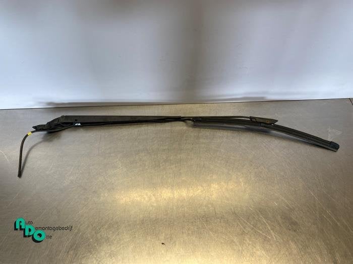 Ruitenwisserarm voor van een Citroen C4 Cactus (C4 Cactus 14, Gebruikt, -, Ophalen of Verzenden, -