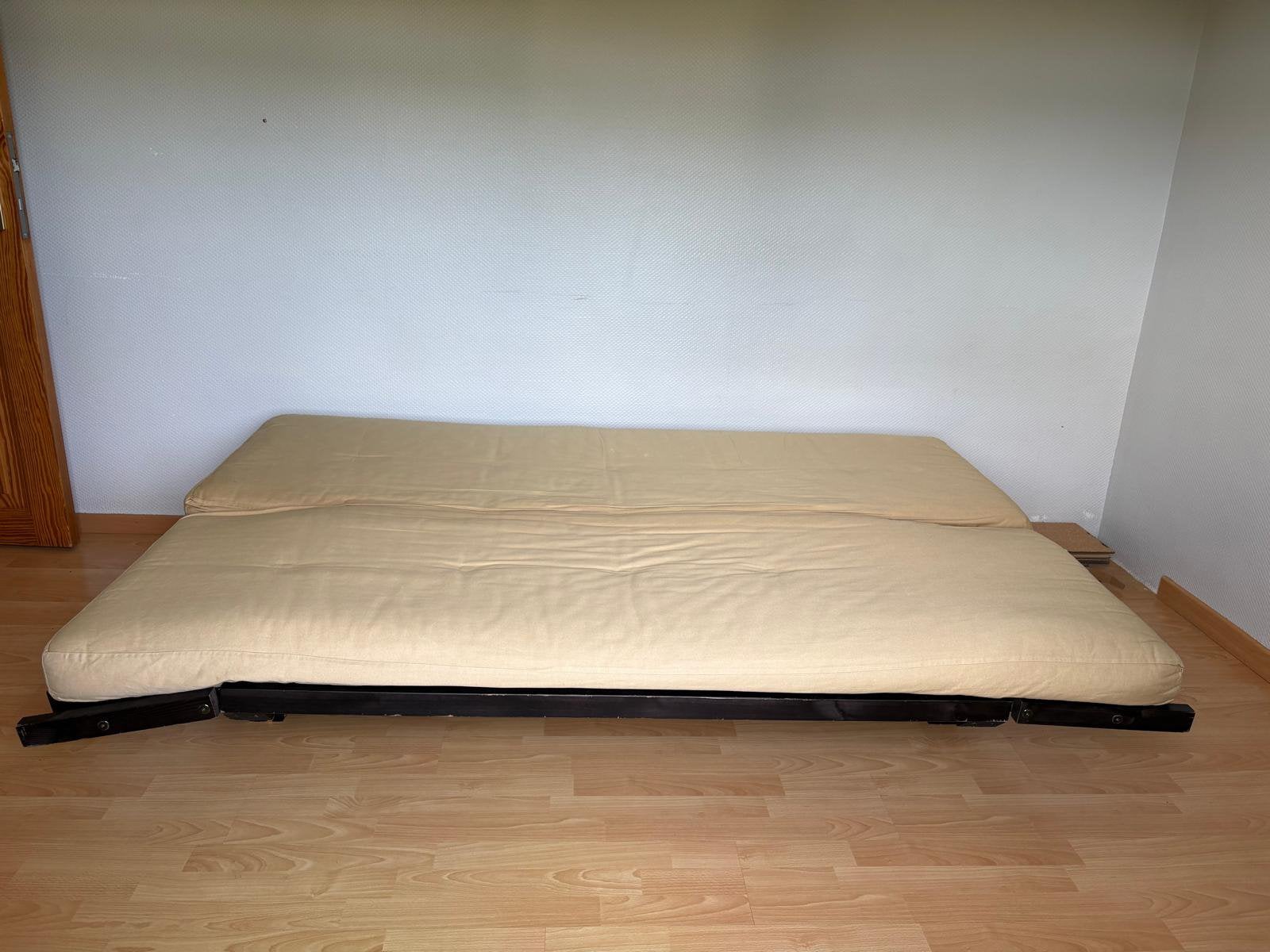 Canapé-lit Futon de marque Karup, 140 cm, Enlèvement, Utilisé, 200 cm