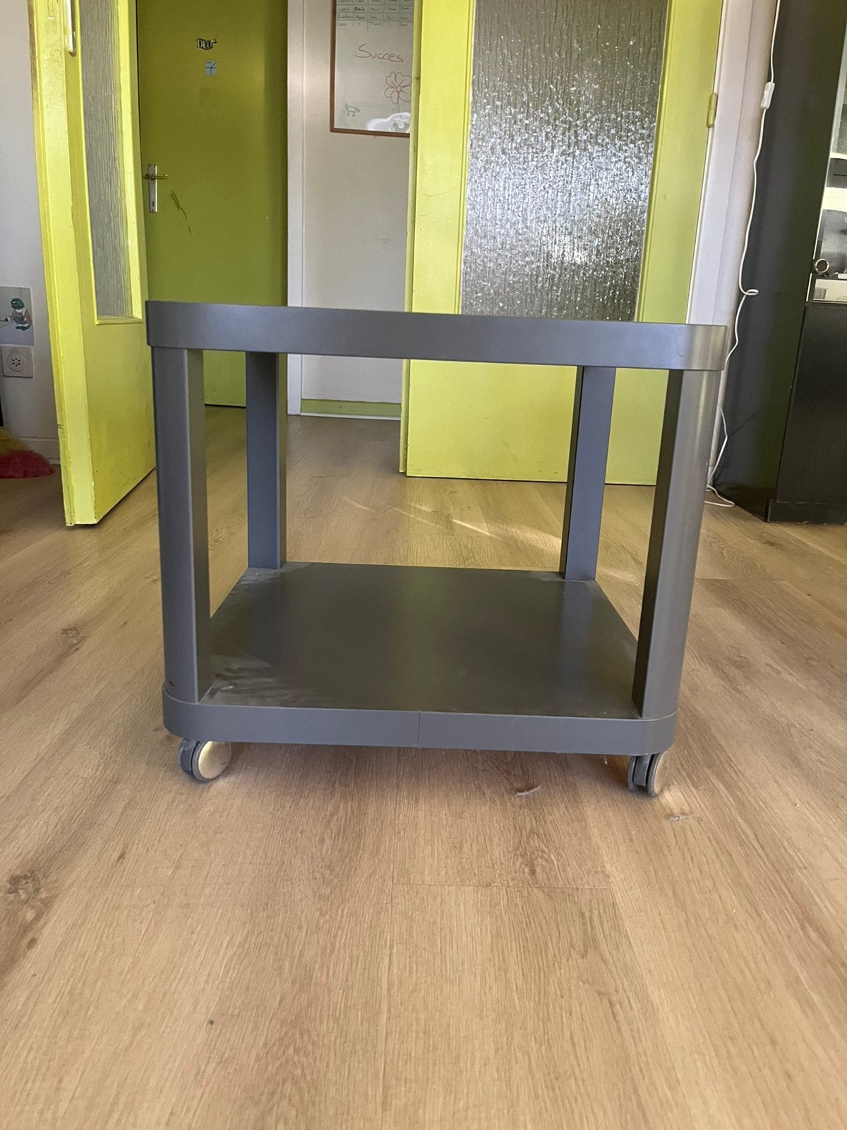 Bijzettafel, Ophalen, Zo goed als nieuw