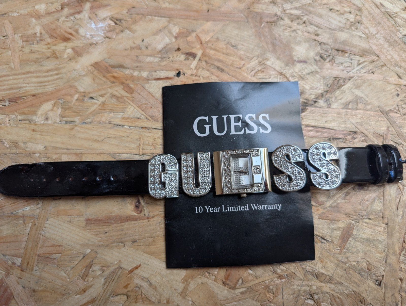 Montre Guess limited warranty, Kleding | Dames, Riemen en Ceinturen, Ophalen, Zwart