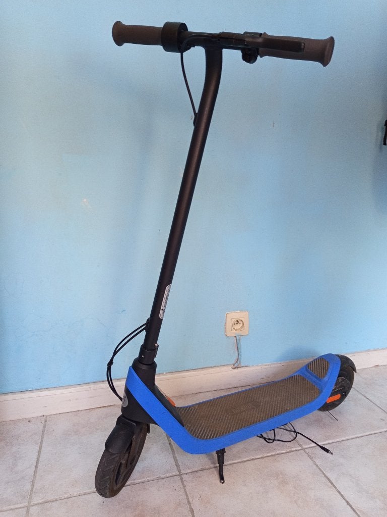 Trottinette électrique à vendre Ninebot max. 19 km/h, Vélos & Vélomoteurs, Enlèvement, Comme neuf, Step électrique (E-scooter)
