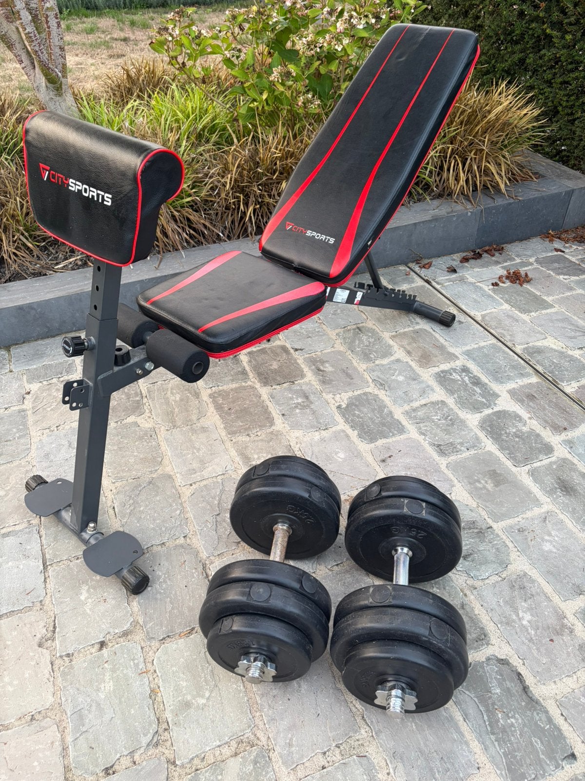 Bankje + dumbellset 30kg, Sports & Fitness, Enlèvement, Utilisé, Bras, Set d’haltères
