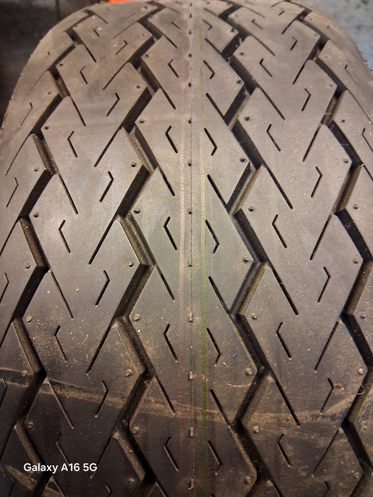 20.5 8.0 10 nieuwe band voor aanhangwagen plus velg., Auto diversen, Aanhangwagen-onderdelen, Ophalen