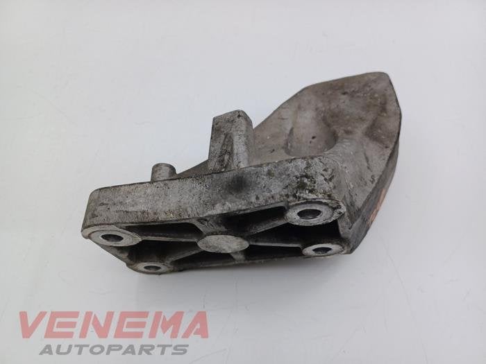 Support moteur d'un Maserati Quattroporte, Maserati, -, 3 mois de garantie, Utilisé