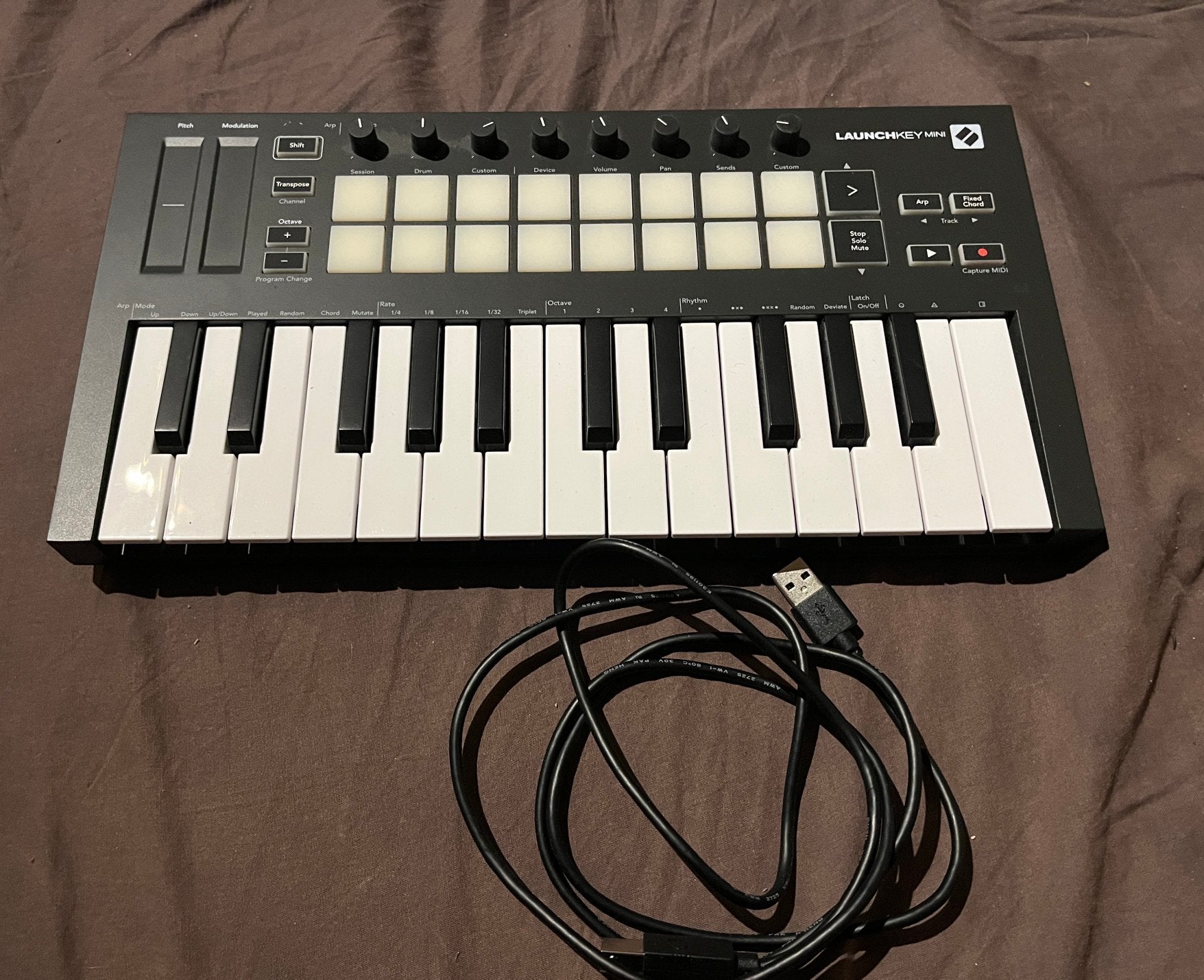 LaunchKey mini - Novation version Ableton, Muziek en Instrumenten, Ophalen of Verzenden, Zo goed als nieuw