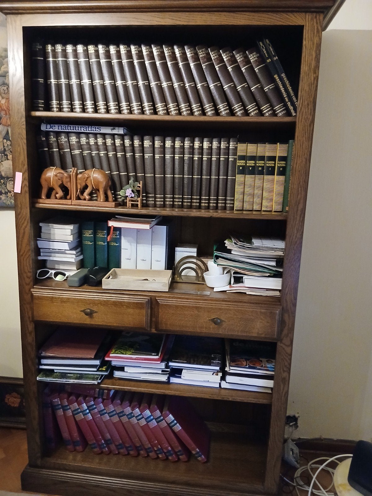 Prachtige klassieke eiken boekenkast inclusief encyclopedie, Ophalen