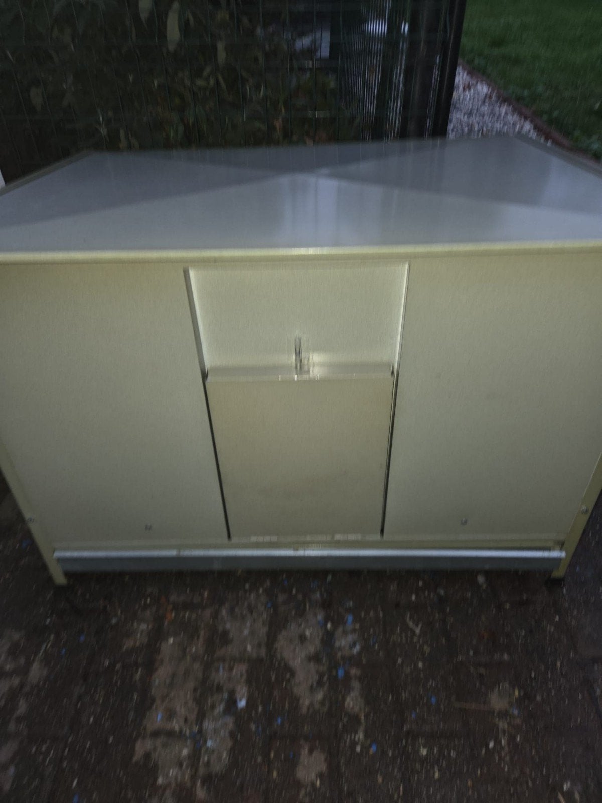 volledig metalen kippenhok met legnest, Dieren en Toebehoren, Ophalen, Zo goed als nieuw, Kippenhok of Kippenren