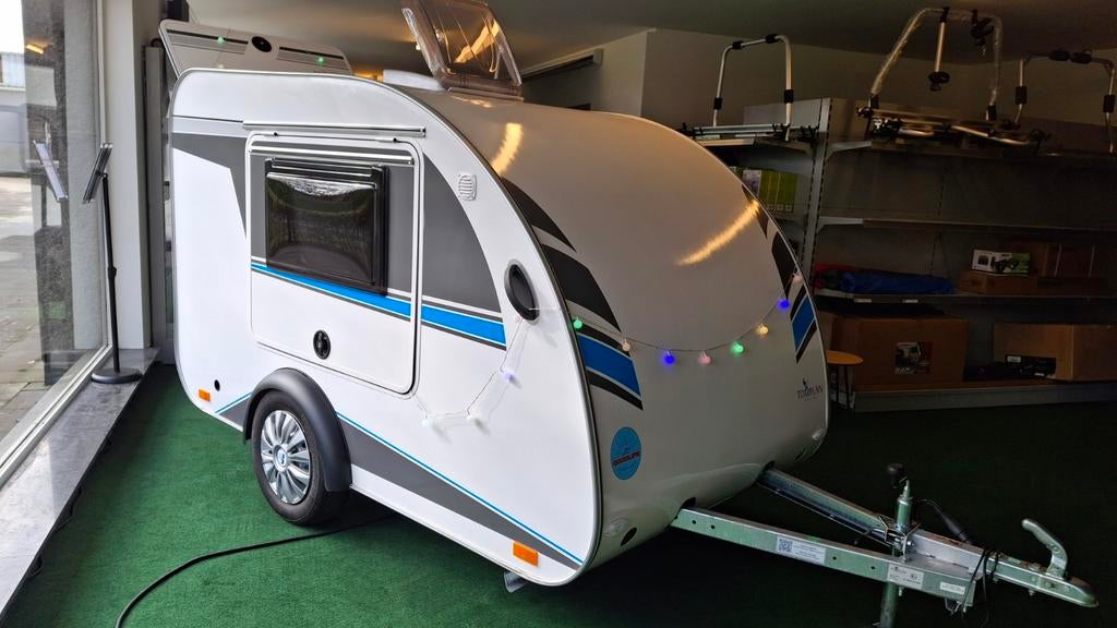 Teardrop Mini TOMMY tomplan- 750kg, Caravans en Kamperen, Caravans, Overige merken, Particulier, Zonnepaneel, Lengtebed
