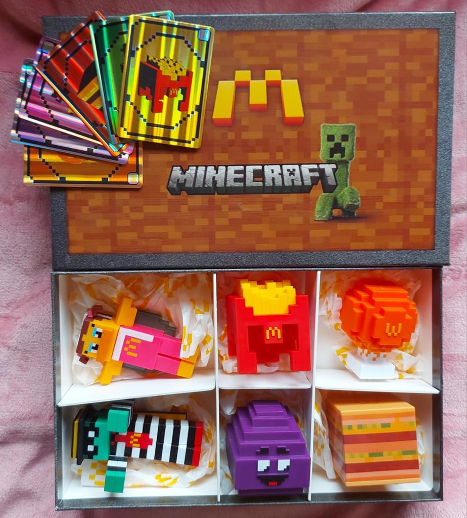 Coffret collection Minecraft McDo, Enlèvement