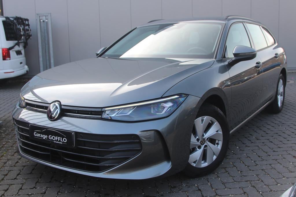 Volkswagen Passat Variant 1.5 TSI DSG - 32.000KM - 2024, Auto's, Automaat, Stof, Adaptive Cruise Control, 5 deurs