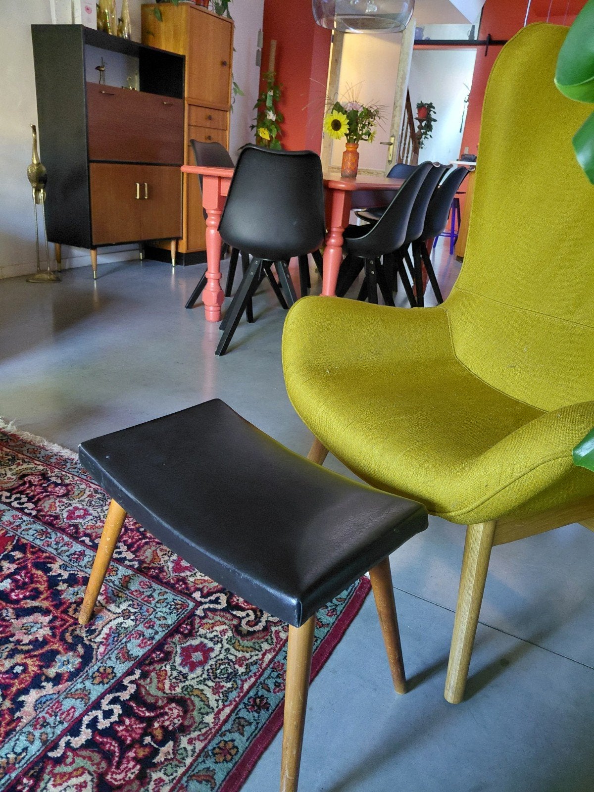 vintage voetenbankje in kunstleder, Huis en Inrichting, Ophalen