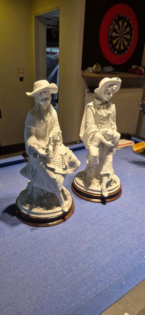 Capodimonte porselein, Ophalen