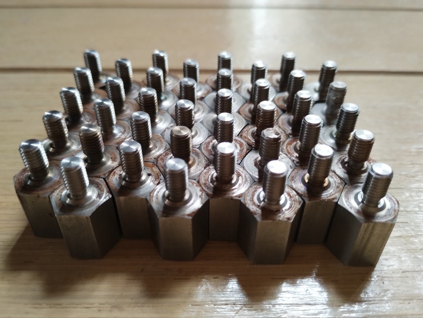 Metal Spacer Studs M5 (NEW), Ophalen, Nieuw, IJzer