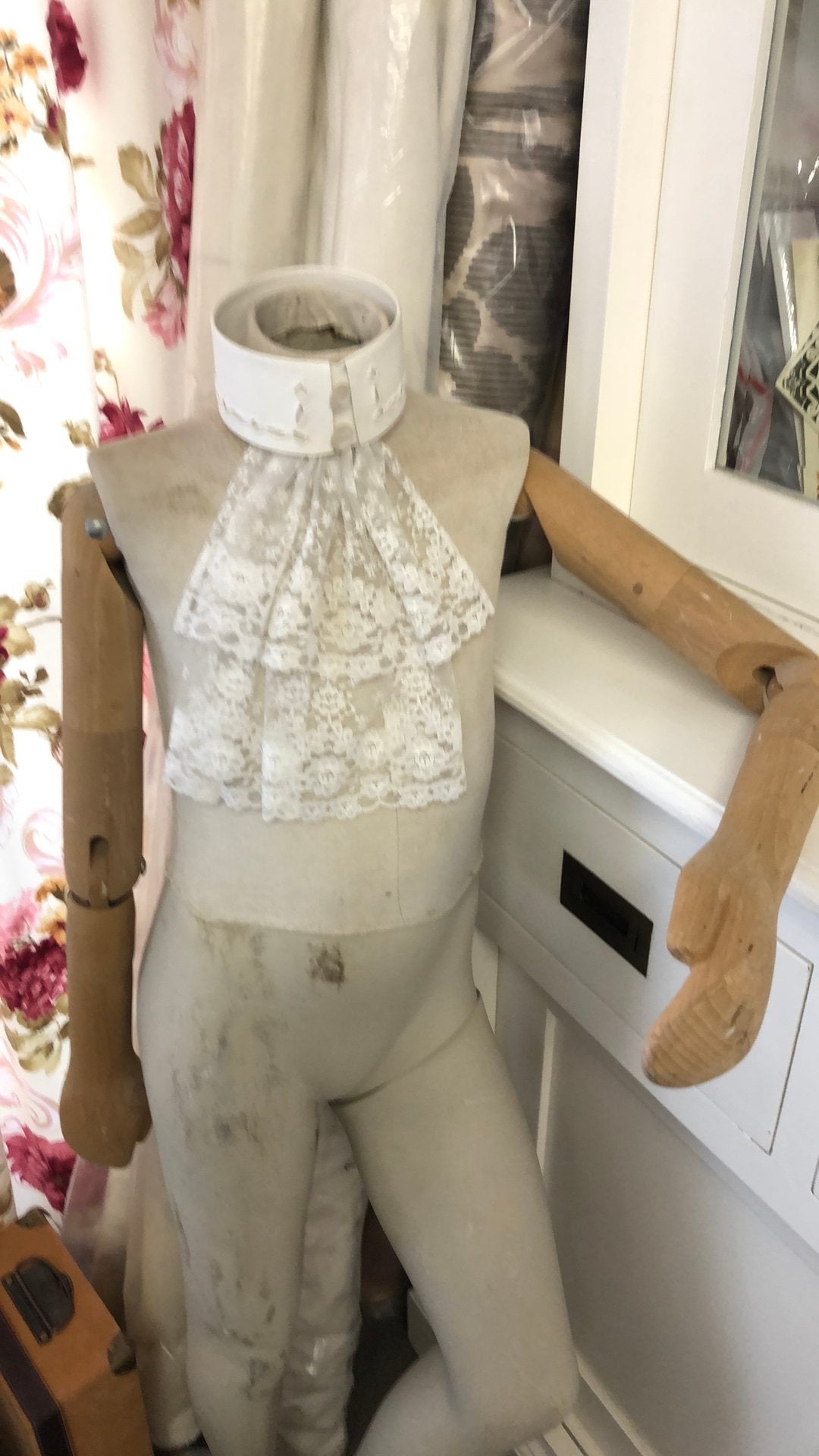 Oude verweerde brocante paspop, Antiek en Kunst, Ophalen
