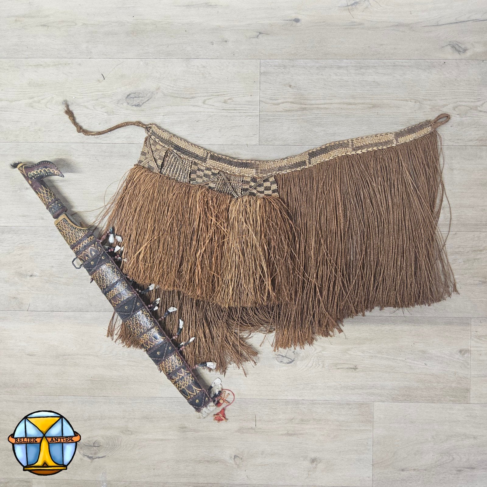 Jupe en herbe antique Asmat, Papouasie-Nouvelle-Guinée, cach, Enlèvement ou Envoi