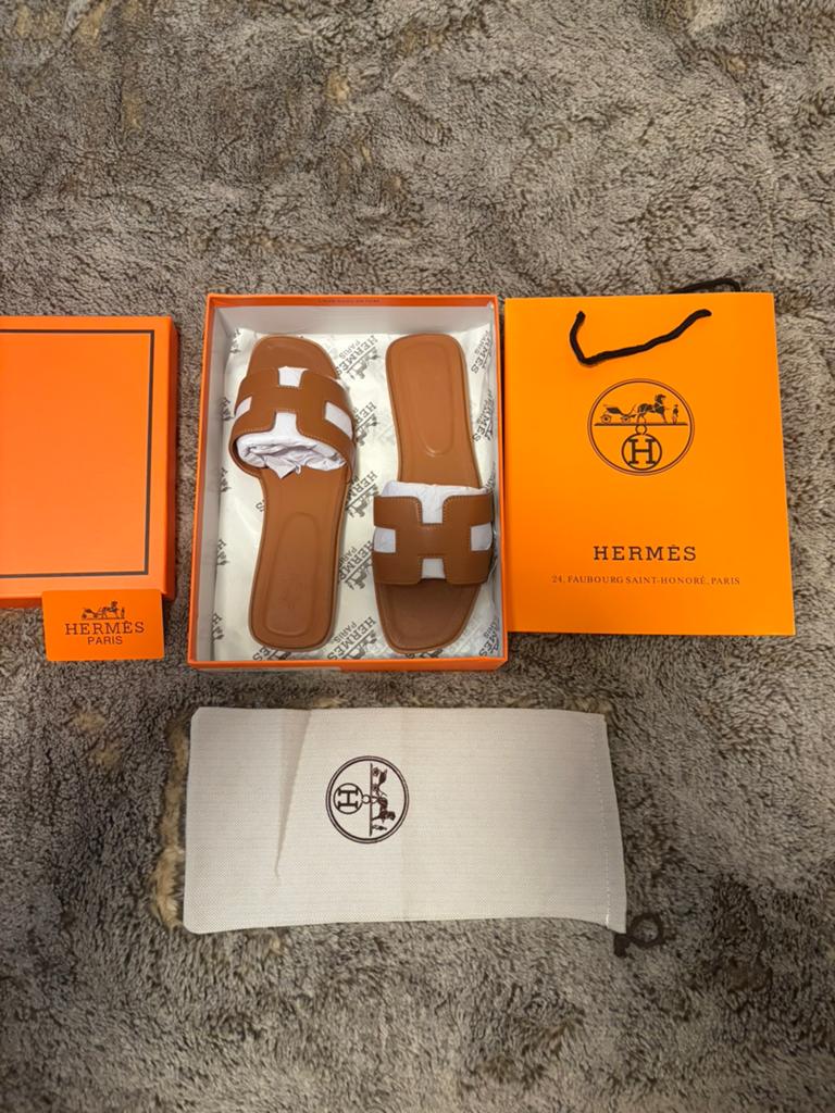 Claquette femme ( plusieurs taille disponible ), Neuf, Brun, Enlèvement, Sandales et Mûles