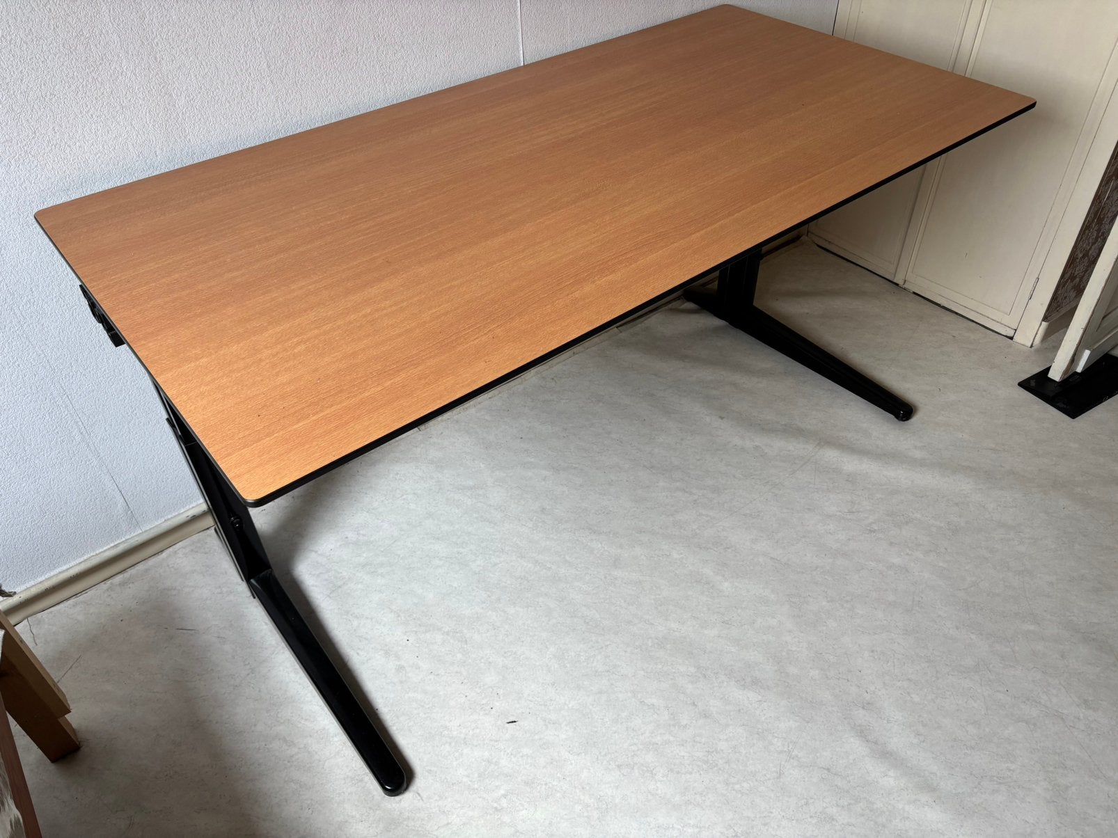 Mooi prof. bureau - in hoogte verstelbaar! Blad 160x80, Huis en Inrichting, Ophalen, Zwart, Metaal, In hoogte verstelbaar