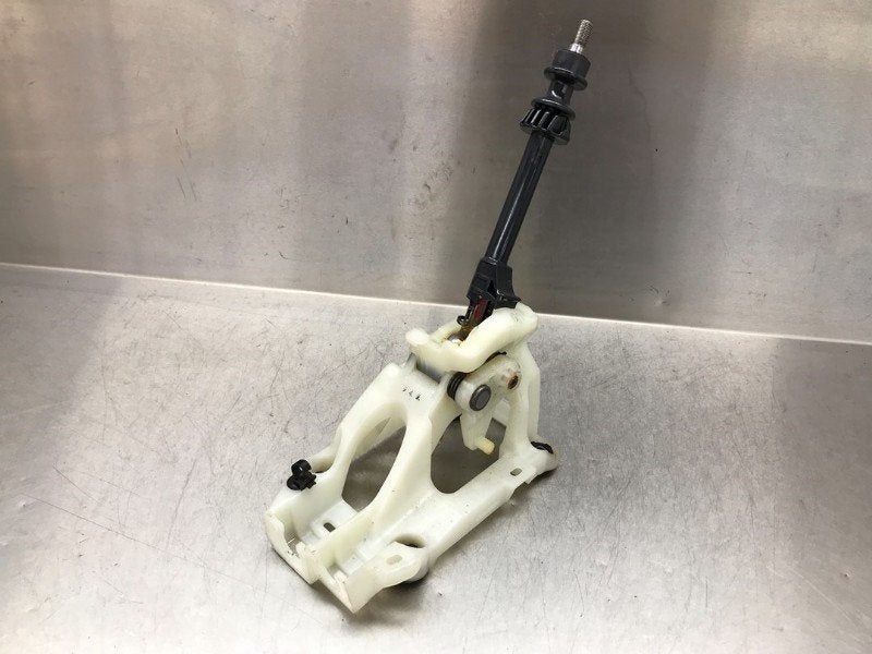 SCHAKELMECHANIEK ABS Toyota Urban Cruiser (01-2009/03-2016), Gebruikt, Toyota