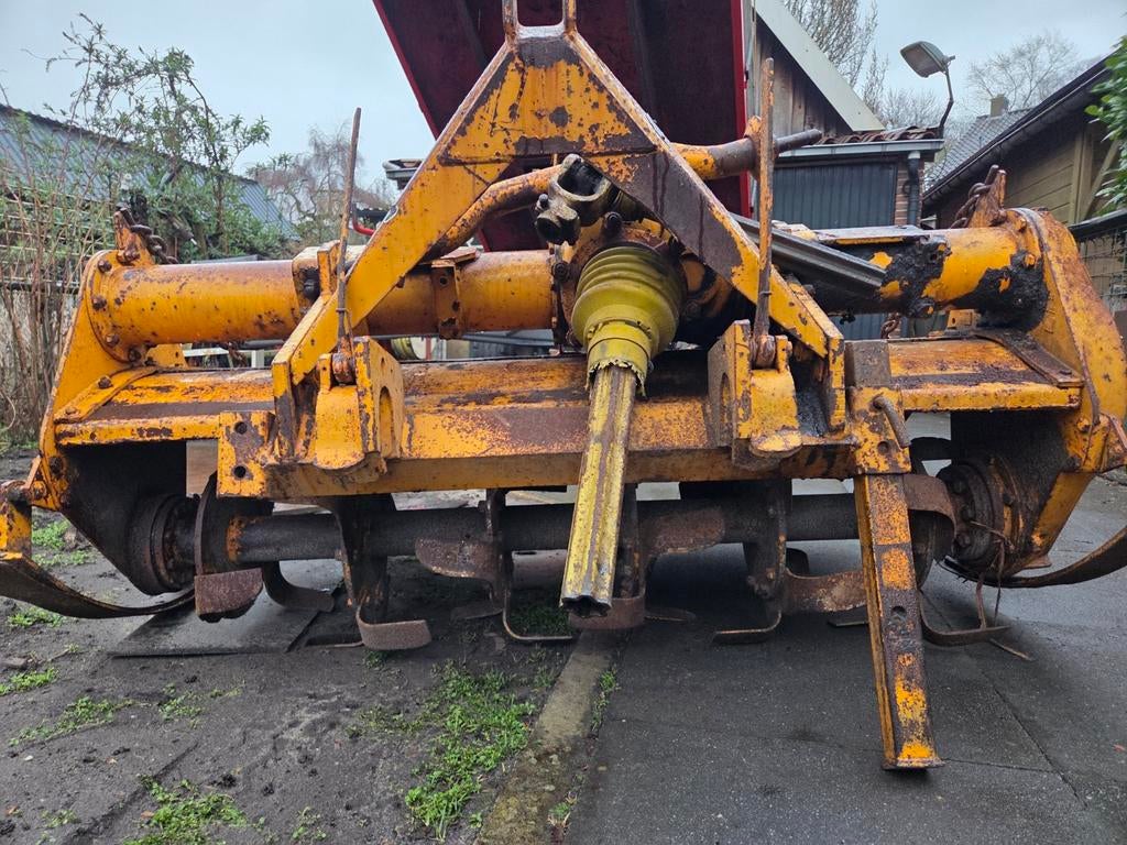 Huard frees 1.70 mtr. 3 versnellingen. Kuhn., Enlèvement