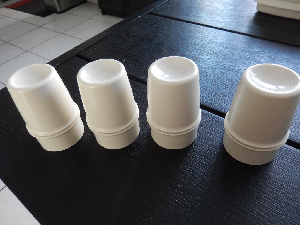 4 Tupperware eierdopjes (gebruikt), Enlèvement ou Envoi, Utilisé