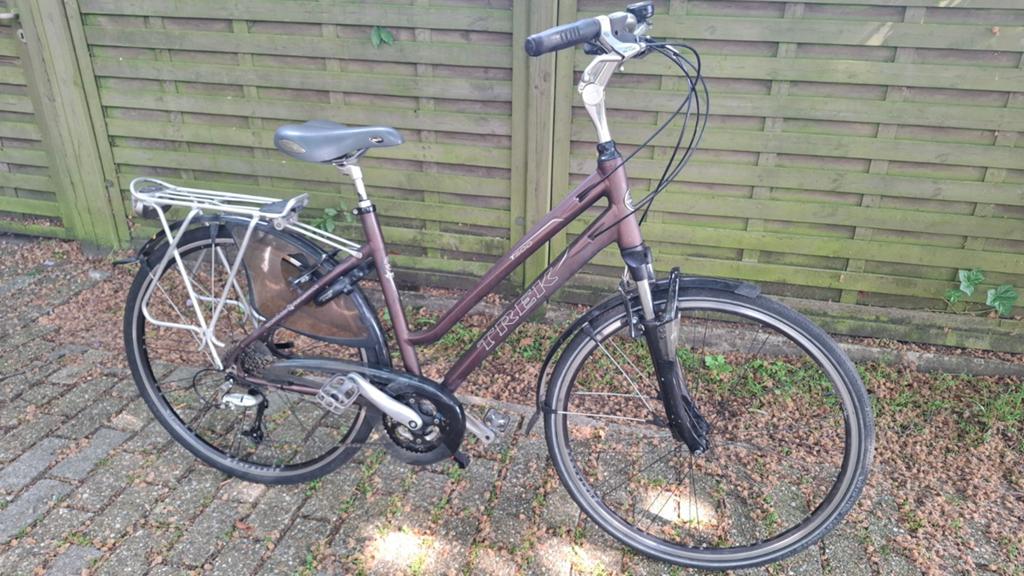 Te kapellen TREK T500 damesfiets nieuwe ketting en cassette, Vélos & Vélomoteurs, Autres marques, Vitesses, Frein sur jante, 53 à 56 cm