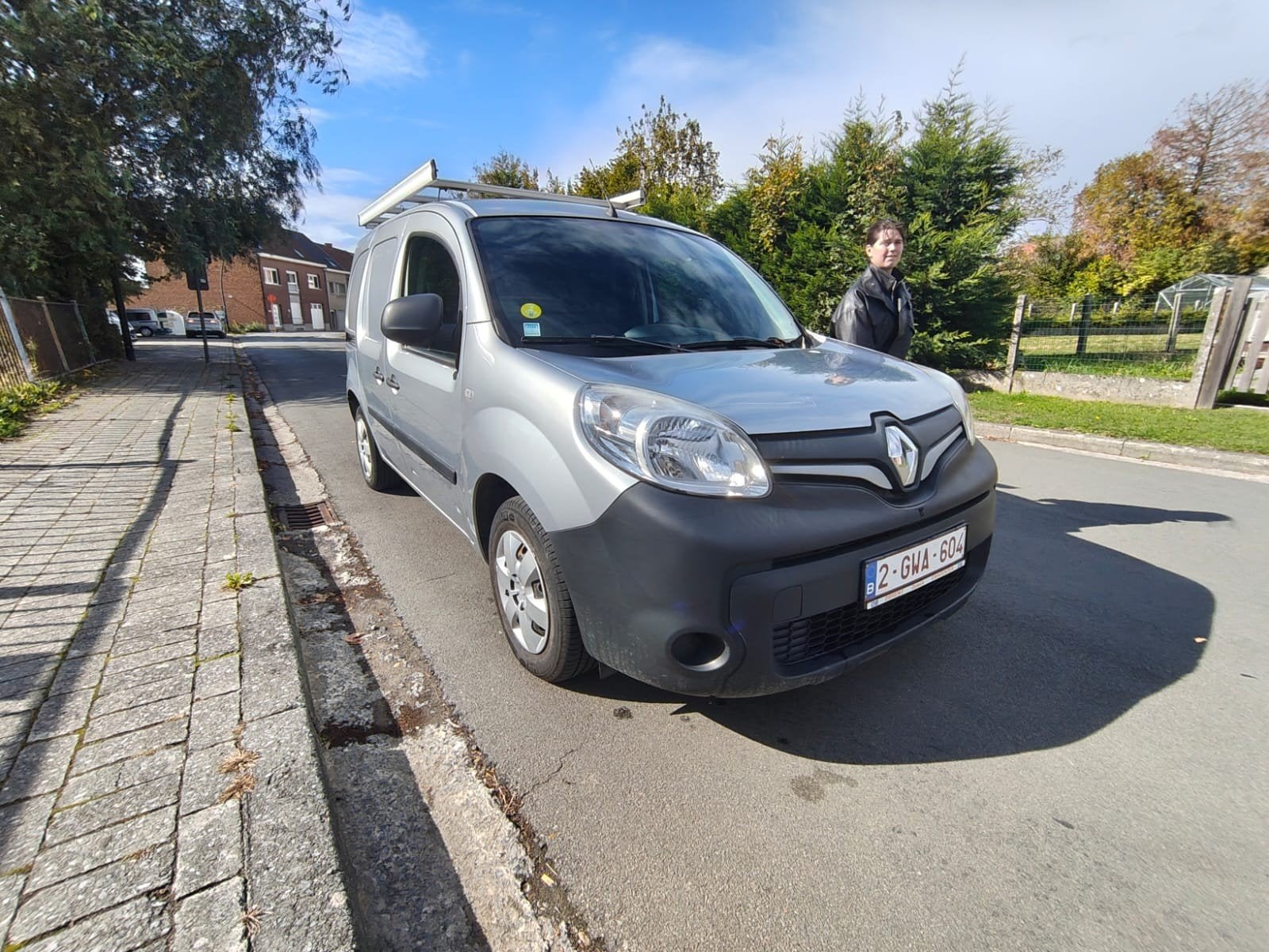 Renault Kangoo met ladderrek - 2020, Auto's, 4 deurs, Euro 6, 110 g/km, Renault