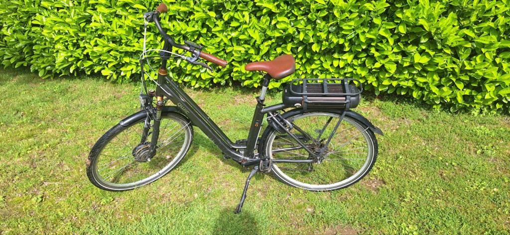 Elektrische fiets Qwic, Fietsen en Brommers, Elektrische fietsen, Gebruikt, Qwic, 50 km per accu of meer, Ophalen