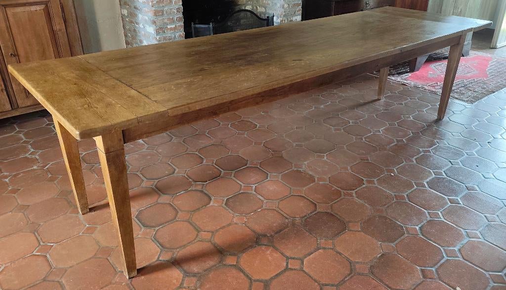 Oude Franse abdijtafel, Ophalen