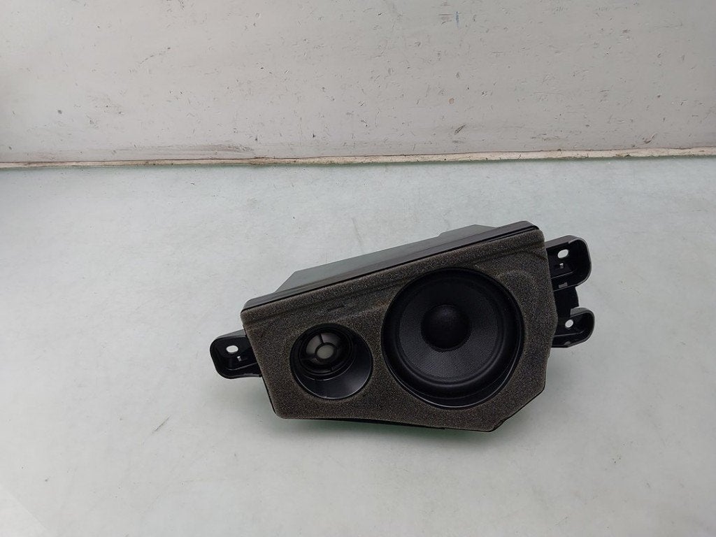 LUIDSPREKER BMW X6 (E71 / E72) (|65139112471|65139211049|), Gebruikt, BMW, Petuelring 130
80809  München, DE, Bayerische Motoren Werke AG