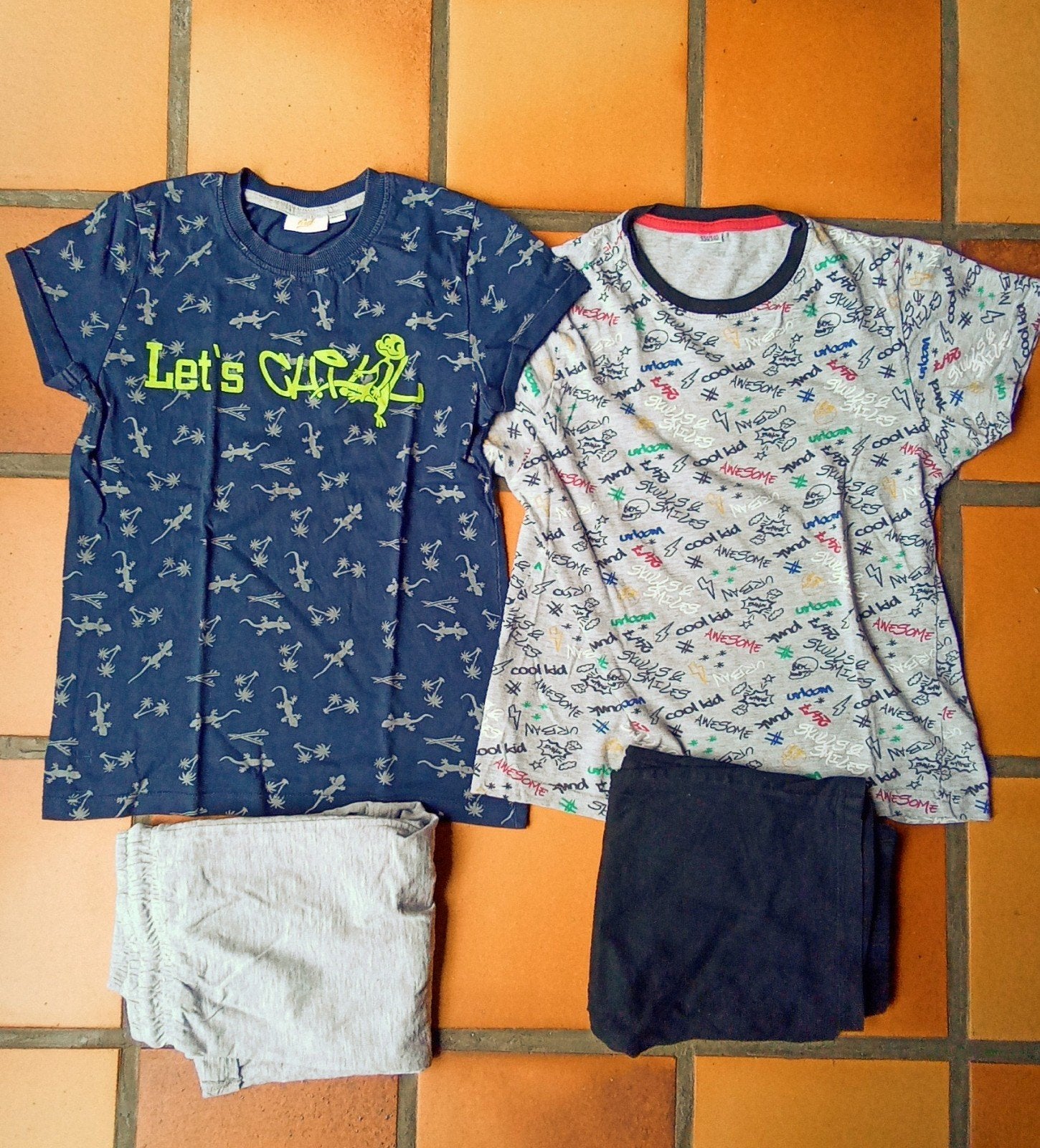Pyjama's korte broek M134-140. 2 st voor 4 euro, Kinderen en Baby's, Ophalen of Verzenden, Zo goed als nieuw, Jongen, Nacht- of Onderkleding
