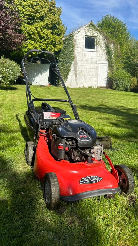 ROVER zelfrijdende grasmaaier op benzine, Ophalen, Cirkelmaaier, Gebruikt, Versnellingen