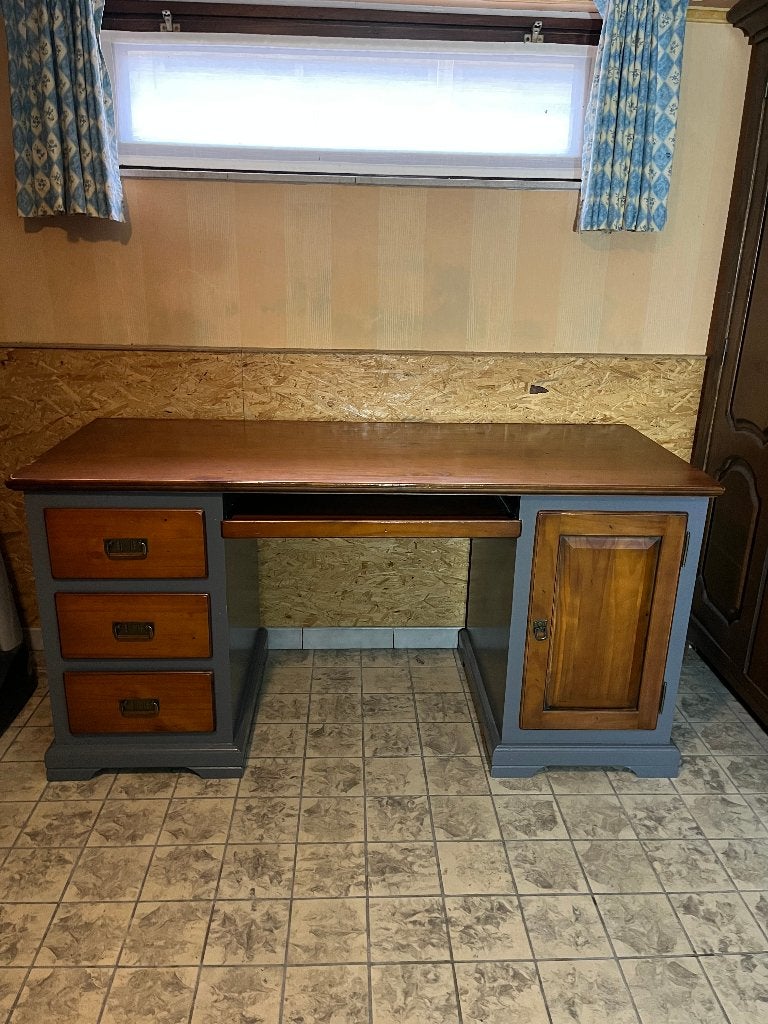 bureau, Ophalen, Met lades, Gebruikt, Hout
