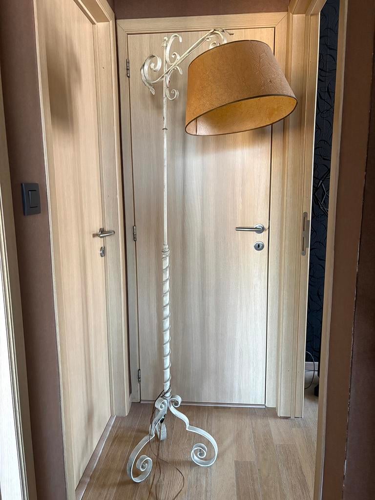 Lamp uniek koeiemaag, Huis en Inrichting, Lampen | Vloerlampen, Ophalen, Zo goed als nieuw